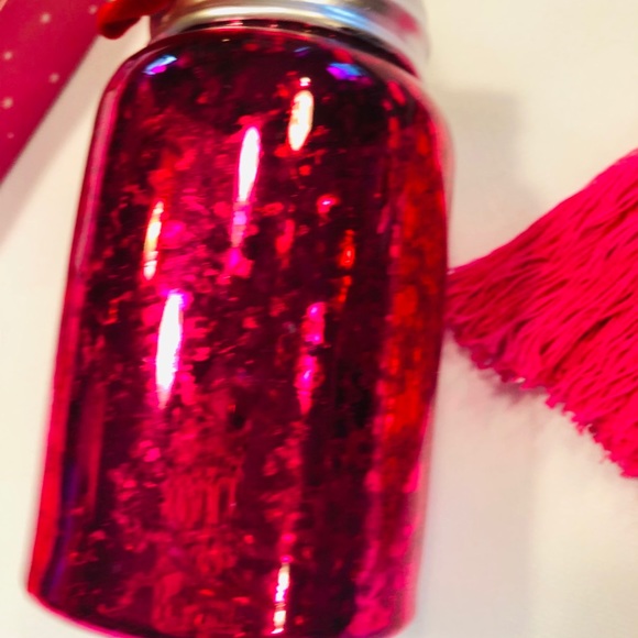 ALL YOU NEED IS LOVE💕VALENTINES MOOD LIGHT “LOVE” LED PINK NIGHT AMBIANCE NEW - Picture 3 of 3